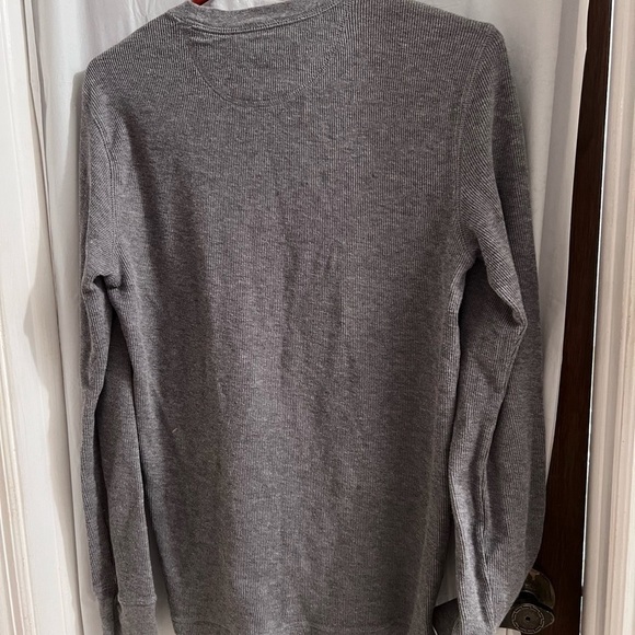 AMERICAN eagle gray ribbed long sleeve shirt size xs - Picture 3 of 3